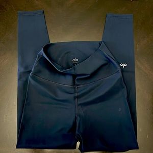 Alo Warrior Ripped Leggings